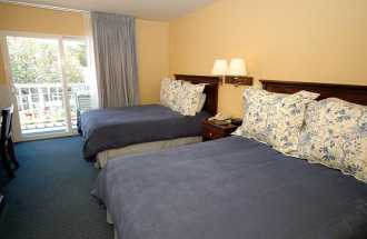 Monterey Bay Lodge - 2 Queen Beds