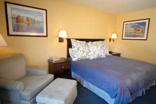 Monterey Bay Lodge - Standard King Room